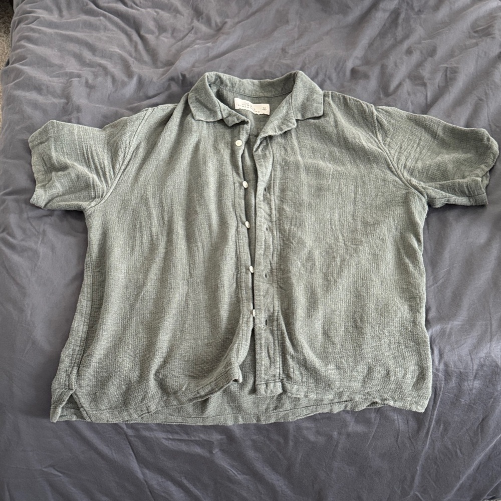 Abercrombie & Fitch Textured Gray Shirt